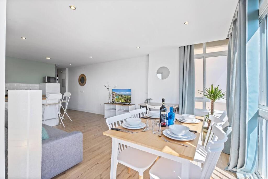 Sea View In Benalmadena Apartment Luaran gambar